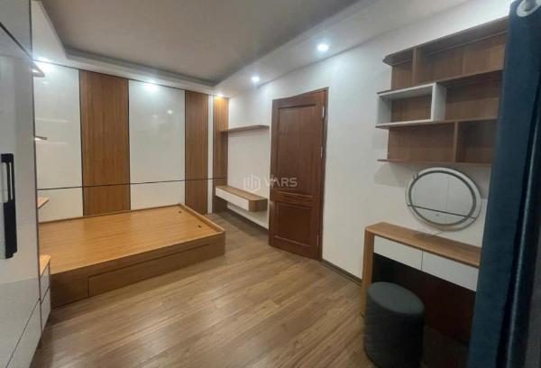 Bán Nhà trong hẻm 30m²