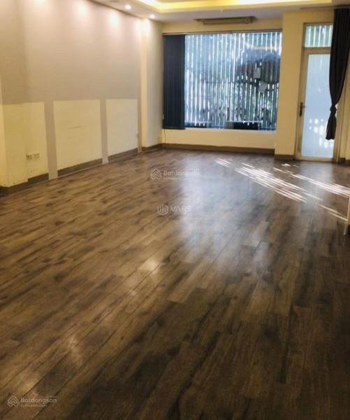 Cho thuê nhà 5 🏘️ tầng + tum tại Lê Duẩn – Hoàn Kiếm, 68m², mặt tiền 5m, giá 80 triệu/tháng