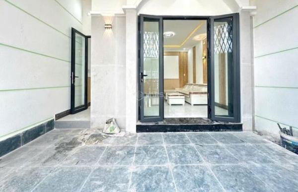 BÁN 🏡 NHÀ CẤP 4 NEW 100%. DT: 93M2 SỔ RIÊNG THỔ CƯ 100% ĐƯỜNG OTO P. BỬU HOÀ. GIÁ CHỈ 2,4 TỶ