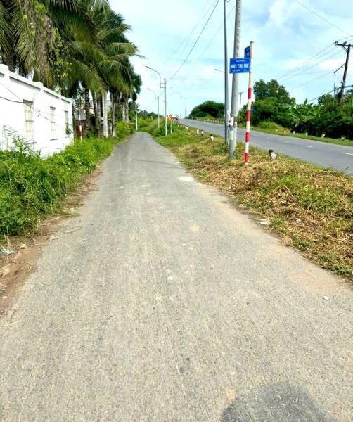 💰💰💰 GIÁ GIẢM : 1 🏦 tỷ 300 triệu 💯💯💯 🌳 Cần chuyển nhượng lại nền đất mặt tiền đường B