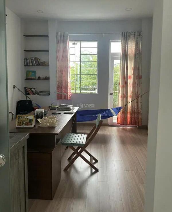Mặt tiền trần thánh tông, 56m2, 4 tầng, 4pn, chỉ 9.5 🏬 tỷ, kd cực đỉnh