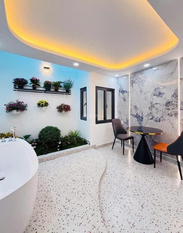 Bán Nhà trong hẻm 52m²