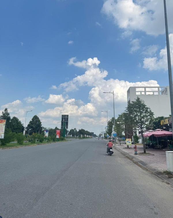 <mark style="background-color: transparent; font-weight: 400; ">Cần bán gấp ☘ đất ngay ql1a 100m² trung tâm tân an shr</mark>