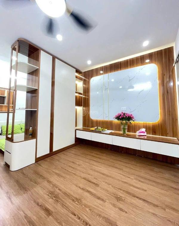Tập thể đhsp hà nội (trần quốc hoàn) 41/90m² tầng 3 3 ngủ giá 🏦 4.4 tỷ