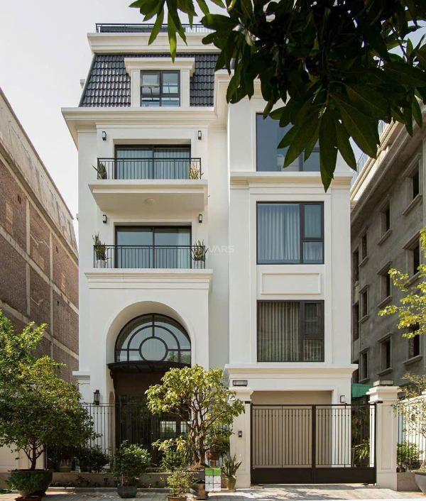 Chủ cần bán Nhà mặt phố 200m²