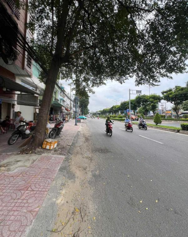 Chính chủ cần bán gấp nhà mt trường chinh p. 🔥 đông hưng thuận.