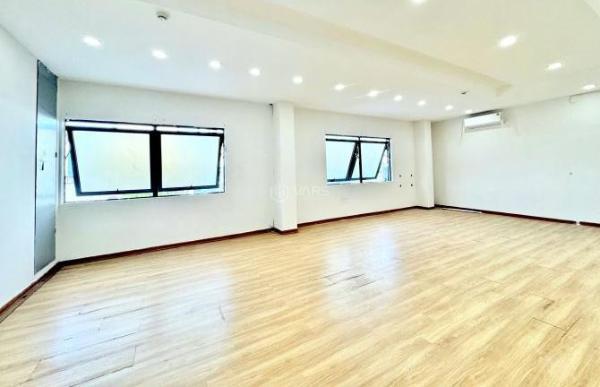 CHO THUÊ VĂN PHÒNG 50m² – 13,2 TR/THÁNG, 2 CỬA SỔ 🏦 LỚN, THOÁNG MÁT.