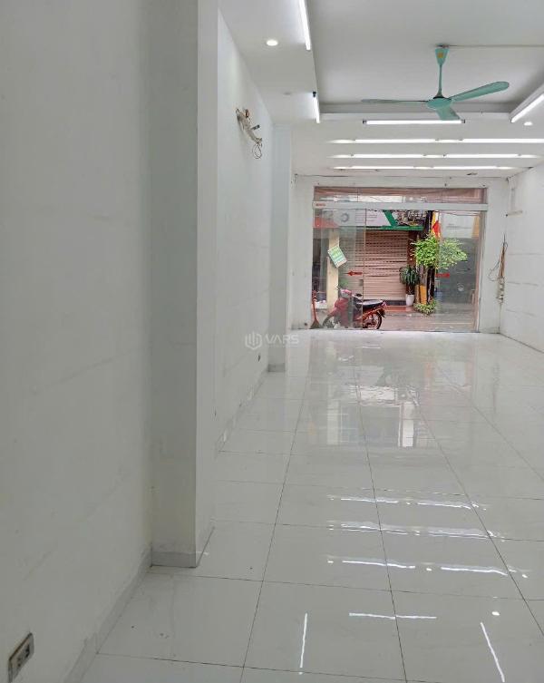 Cho thuê mbkd trần cung 70,8m2, mt 7,9m giá 🏬 chỉ 19,9tr/tháng