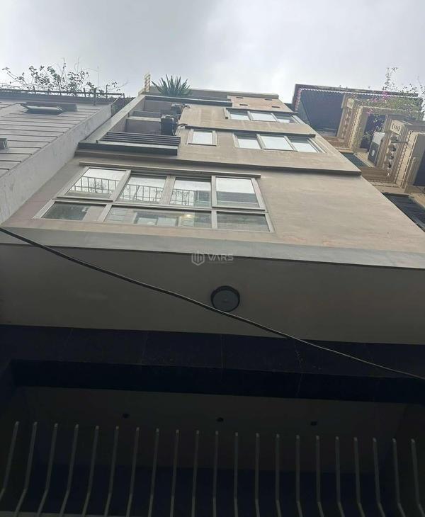 Bán gấp nhà mặt phố 54m2 vĩnh phúc, ba đình, ngõ thông, ô tô vào nhà 👍 chỉ 30,5 tỷ