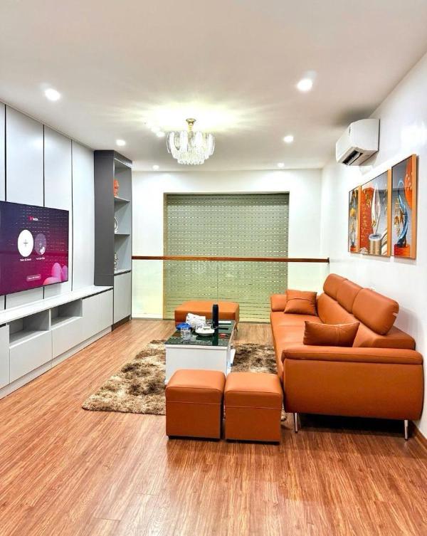 Bán nhà ngõ chợ khâm thiên 💥 đống đa, thang máy, full nội thất 35m2, 6 tầng, 9.8 t