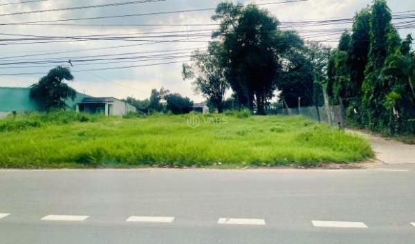 KẸT TIỀN BÁN GẤP LÔ ĐẤT 20X50=1000M2 THỔ CƯ SHR NGAY TRUNG TÂM CẠNH CHỢ ỦY 🏠 BAN GIÁ 490 TR