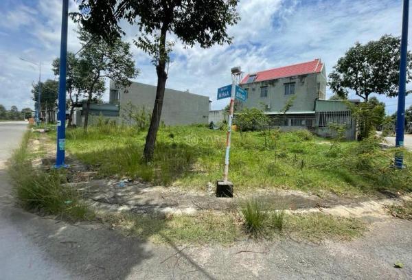 Cần ra gấp lô 🏠 đất 2 mặt tiền cạnh mp tv tại bình dương dtich 159m2 gia 2ty8000