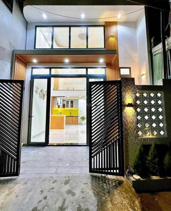 Chủ cần bán Nhà trong hẻm 100m²
