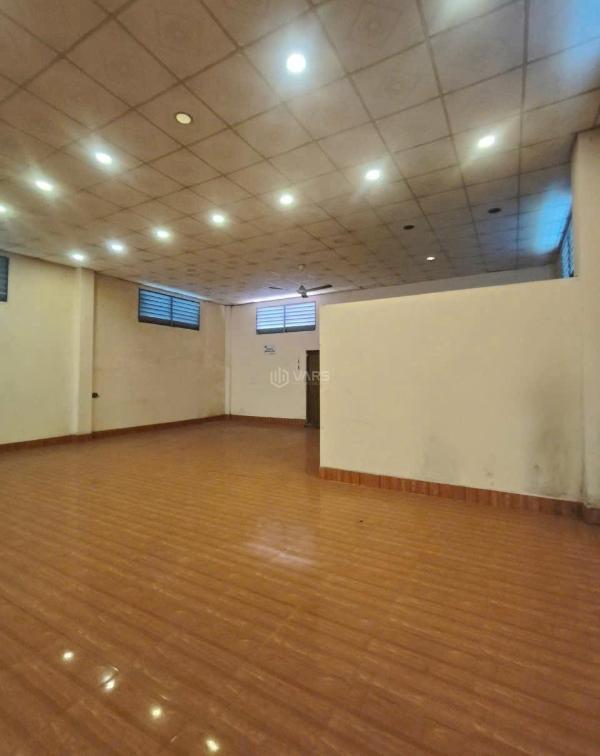 Showroom mặt tiền quốc lộ 1a, thị trấn bến lức, long an 🏬 tổng dt 891m2 giá 17,8 t
