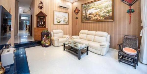 Cần bán Nhà mặt phố 155m²