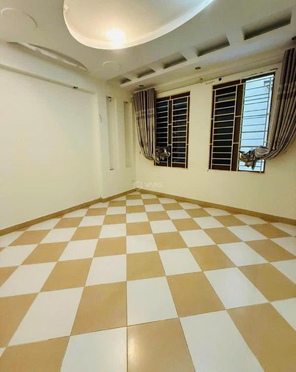 Cần bán Nhà trong hẻm 42m²
