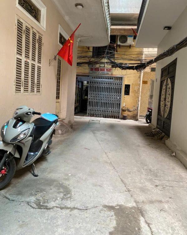 Nhà đội cấn - trung tâm ba đình - ba gác đỗ ☘ cửa - 5 tầng đẹp lung linh, ở ngay