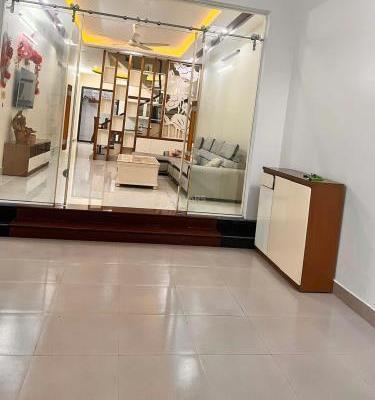 Chủ cho thuê Nhà trong hẻm 90m²