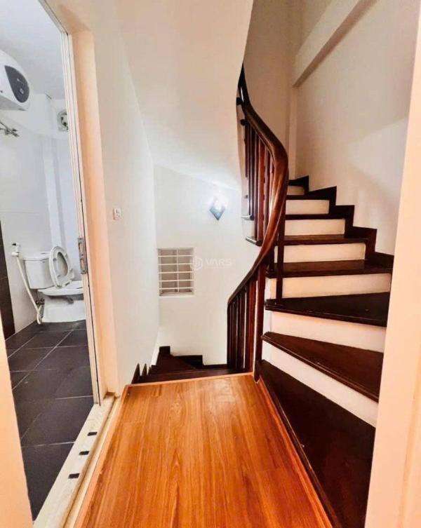 Bán nhà phố trần quốc vượng, cầu giấy 5 🏘️ tầng, diện tích 35m2 giá 7.6 tỷ