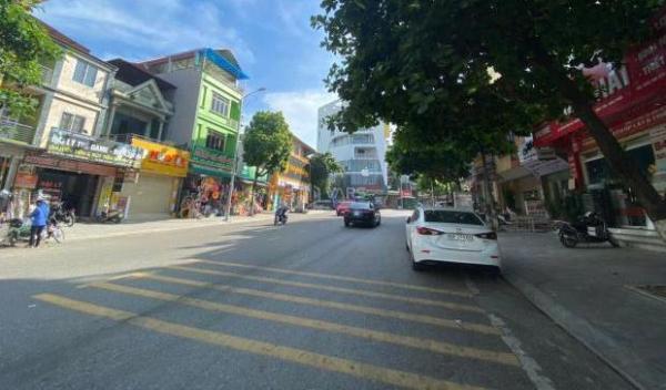 Bán nhà 3 tầng đường Tôn 🏡 Đức Thắng, Khai Quang Kinh doanh sầm uất lh_09876*****