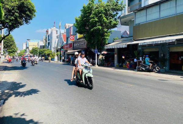 Bán nhà mtkd đường tân sơn nhì, dt 6x20m, 2 lầu, giá 🏦 25 tỷ tl