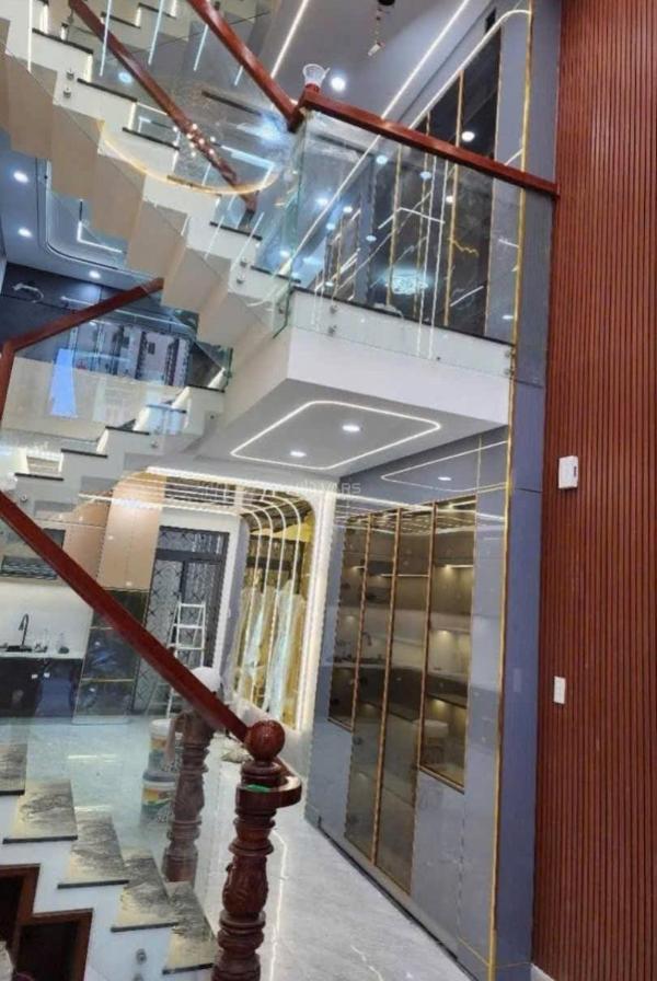 Cần bán Nhà trong hẻm 50m²