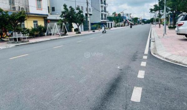 Bán Đất nền riêng lẻ 100m²
