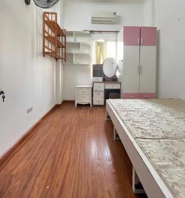 Chủ cho thuê Nhà trong hẻm 40m²