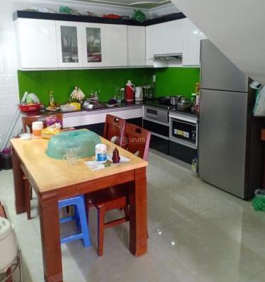 Cho thuê 🏘️ nhà tại Hải Phòng - phố Văn Cao - 3 ngủ đồ cơ bản