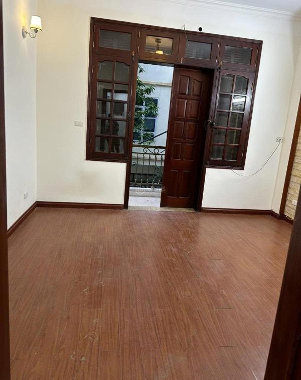 Cần bán Nhà trong hẻm 50m²