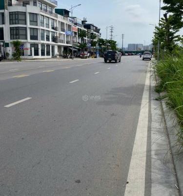 CHỦ NHIỆT BÁN GIẢM 2,5 TỶ MẶT PHỐ VỈA HÈ, KINH DOANH, TRUNG TÂM KĐT AO SÀO, 🏘️ GIÁ CHỈ 25 TỶ