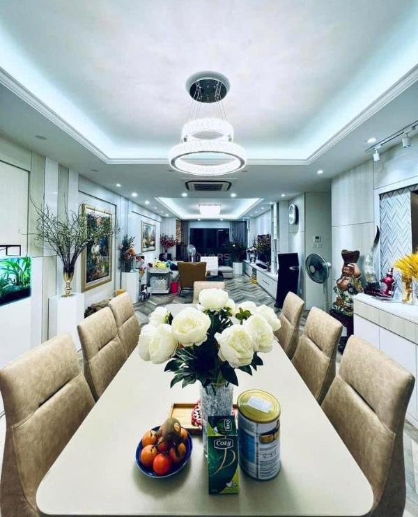 Chủ cần bán Căn hộ chung cư 154m²