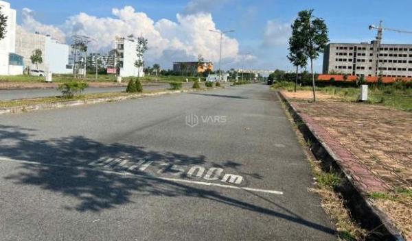 Bán Đất nền riêng lẻ 100m²