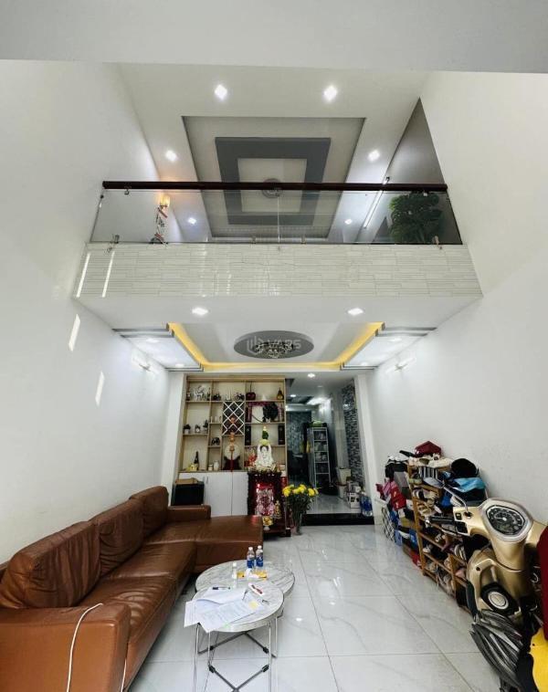 Cần bán Nhà trong hẻm 43m²