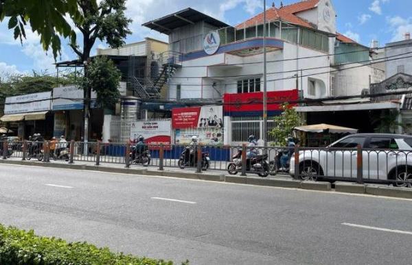 Cho thuê nhà mặt tiền lớn 904 Quang Trung, P.8, Gò Vấp. Trệt, 2 lầu, 🏠 DT 1500m2 chỉ 150tr