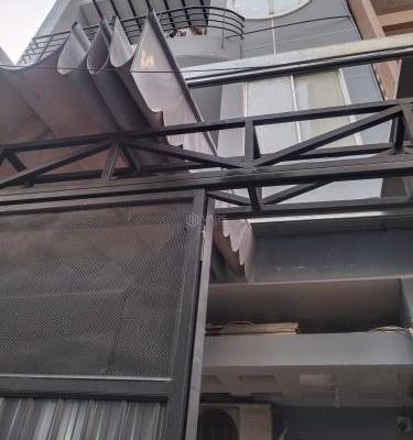 Cần bán Nhà mặt phố 105m²