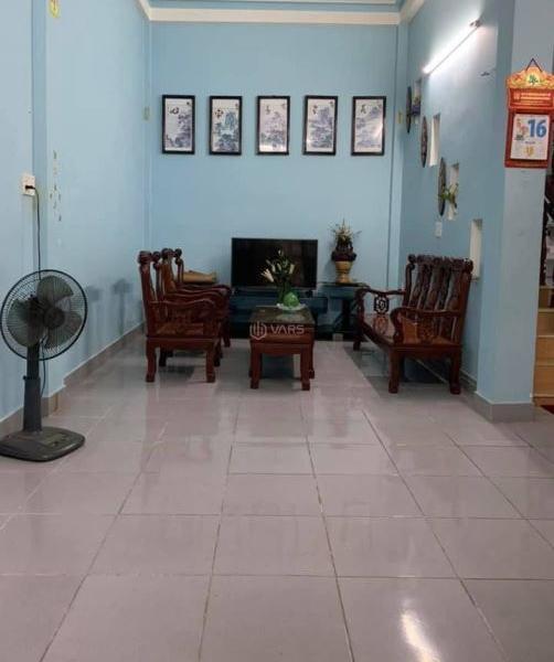 Cho thuê nhà 2 tầng, 🏠 2 phòng ngủ đường Lê Quý Đôn. Chỉ 5tr500/tháng