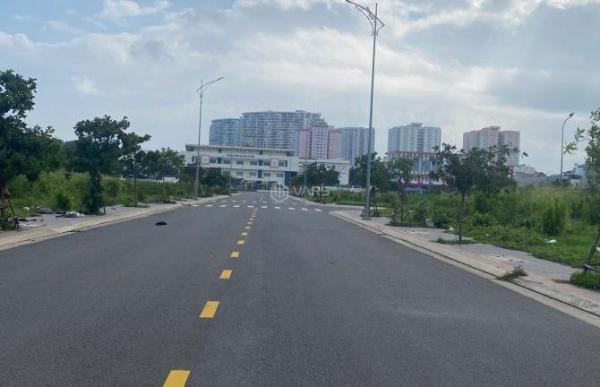 BÁN LÔ ĐẤT ĐỐI DIỆN CÔNG VIÊN TÁI ĐINH CƯ 🏦 10HA - 79.6M2 ( 4.5M*18.7M) - ĐÔNG NAM - 8 TỶ
