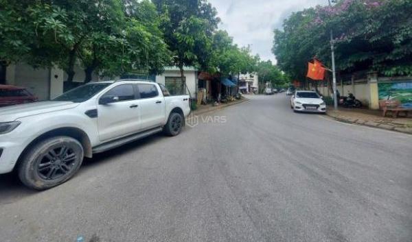 Cần bán Nhà trong hẻm 81m²