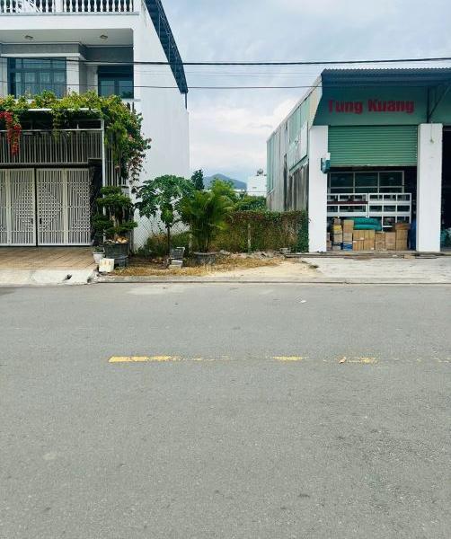 Chủ cần bán Đất nền riêng lẻ 200m²