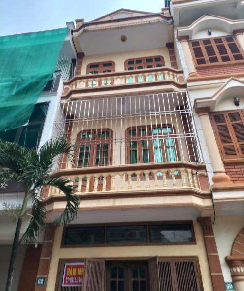 Bán Nhà mặt phố 84m²