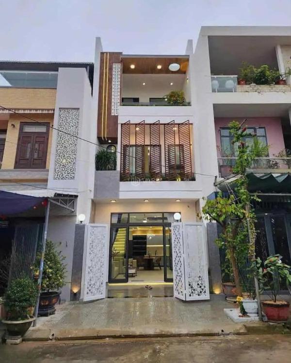 Bán Nhà mặt phố 78m²