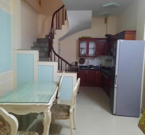 Cho thuê nhà 5 tầng ngõ 38 🏣 xuân la, phường tây hồ,hà nội