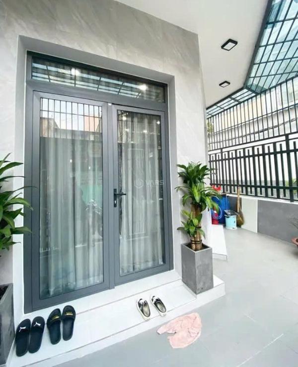 Cần bán Nhà trong hẻm 65m²