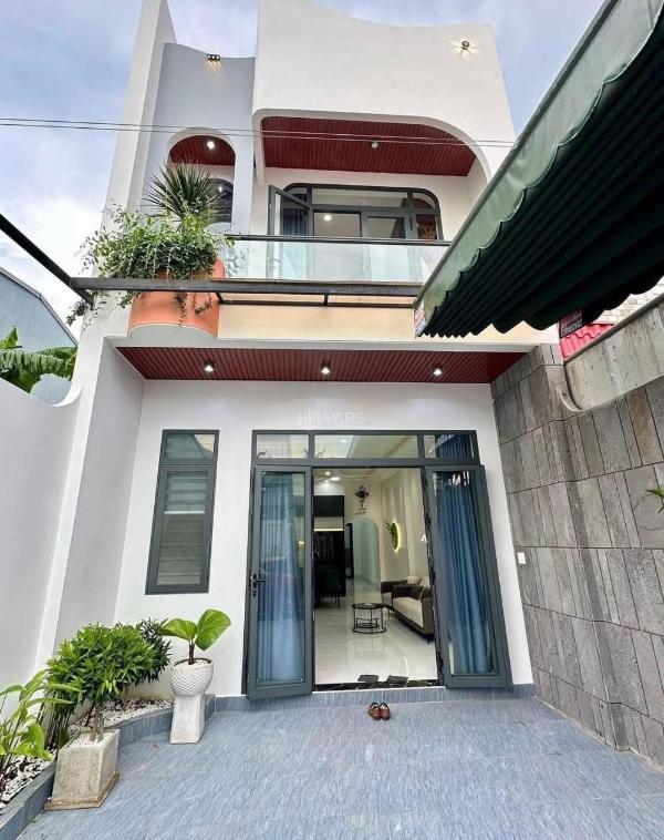 🏡🏡cần bán nhà lầu xây mới ngay cuối đường đồng 💥 khởi với thiết kế hiện đại