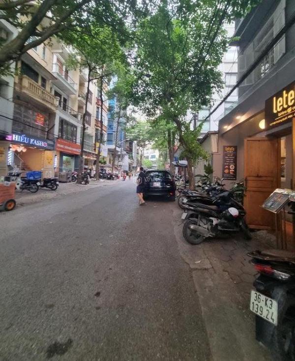 Phân lô hoàng quốc việt-cầu giấy 96m*4 tầng,mt 10m,oto 🏤 đỗ cửa,50m ra phố,ngõ thô