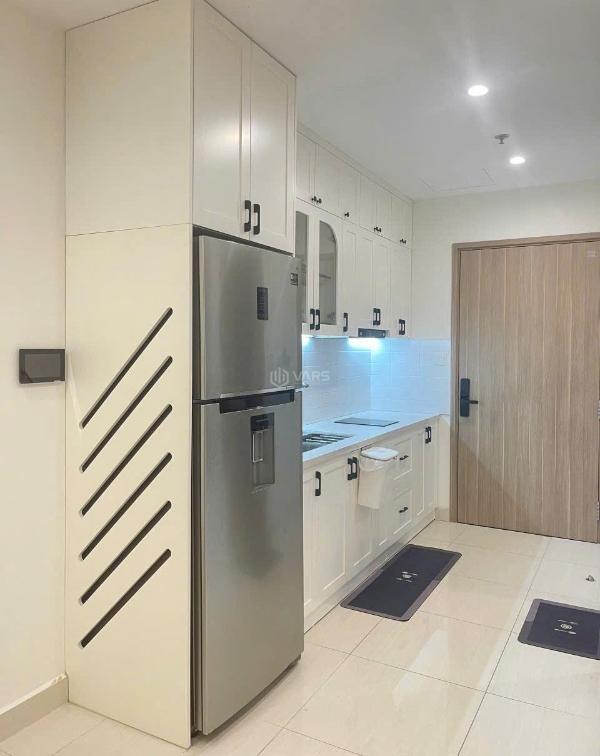 Bán studio 🌊 full đồ 30m2 view bể bơi sẵn sổ