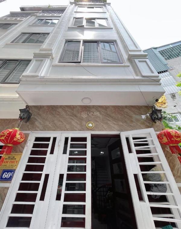 Bán nhà đẹp thụy khuê gần hồ tây có vườn 🏦 trên mái giá chỉ 7.9 tỷ