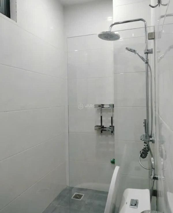 Phố trạm nhà 6 tầng thang máy dt 43.9m² mt 4.3m giá 🏣 9.25 tỷ long biên