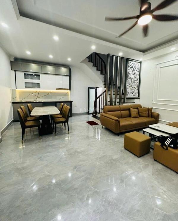 Cần bán Nhà trong hẻm 47m²